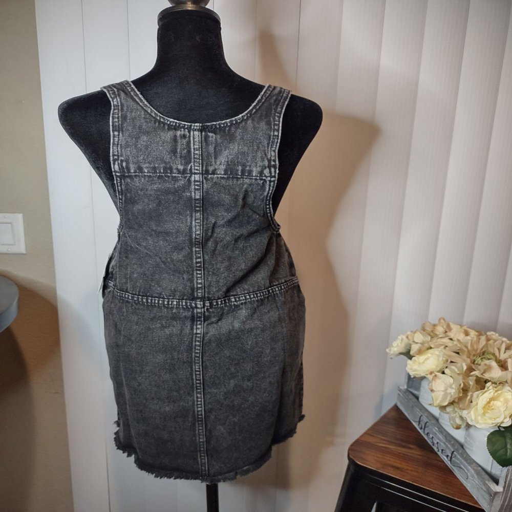 NWT Juniors' SO® Scoop Front Pinafore Dress Black Wash Denim - Picture 6 of 14